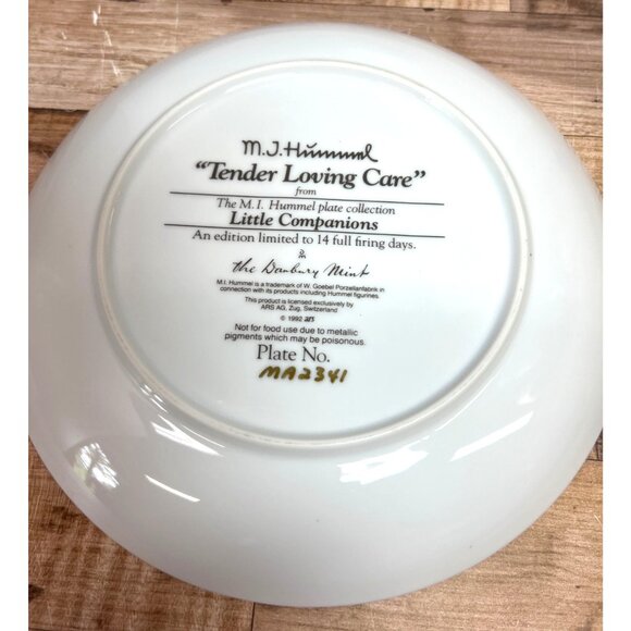 M.I. Hummel "Tender Loving Care" Collectible Plate Limited Edition Porcelain - Picture 3 of 3